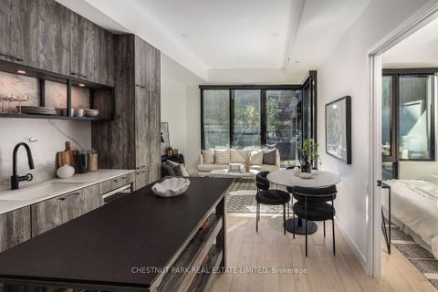 Photo 4 at 424 - 505 Richmond Street W, Waterfront Communities C1, Toronto