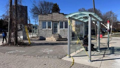 Photo 2 at 104 Danforth Road, Oakridge, Toronto
