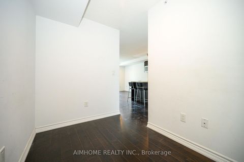 Photo 18 at 1405 - 386 Yonge Street, Bay Street Corridor, Toronto