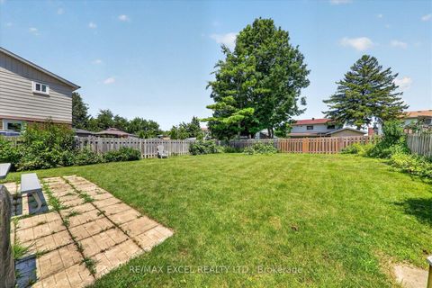 Photo 0 at 26 Lighthall Crescent, Malvern, Toronto