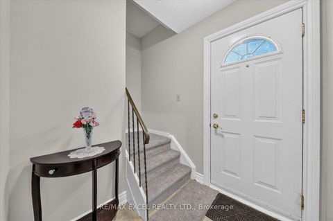 Photo 7 at 26 Lighthall Crescent, Malvern, Toronto