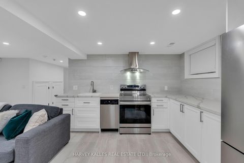 Photo 41 at 32 Almont Road, Clanton Park, Toronto