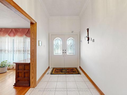 Photo 2 at 35 May Avenue, North Richvale, Richmond Hill