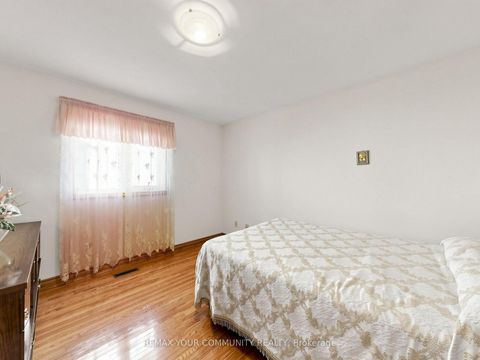 Photo 25 at 35 May Avenue, North Richvale, Richmond Hill