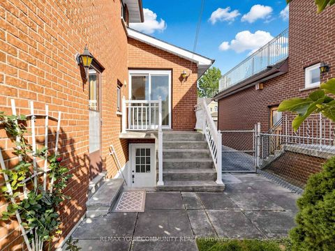 Photo 39 at 35 May Avenue, North Richvale, Richmond Hill