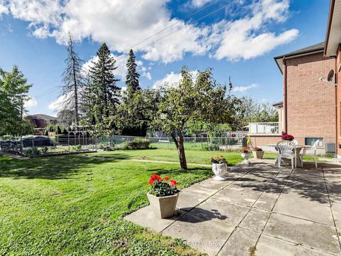 Photo 40 at 35 May Avenue, North Richvale, Richmond Hill