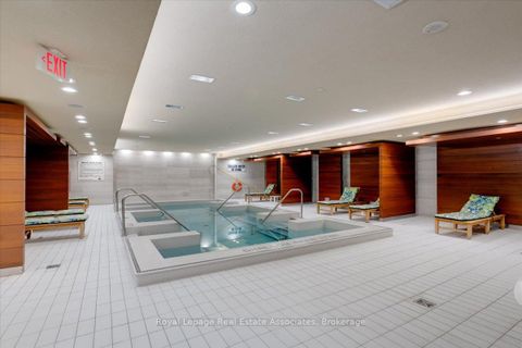 Photo 30 at 323 - 29 Queens Quay E, Waterfront Communities C8, Toronto