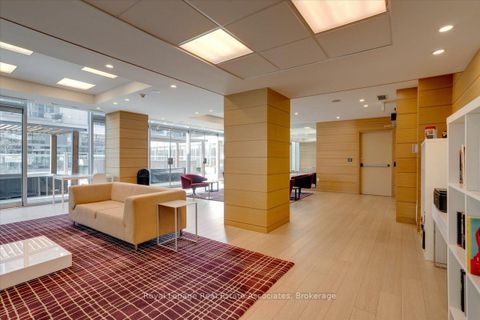 Photo 31 at 323 - 29 Queens Quay E, Waterfront Communities C8, Toronto