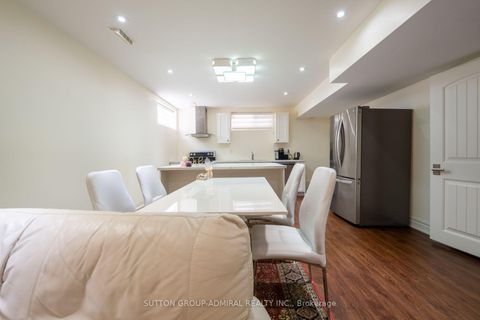 Photo 26 at 9 Calderon Crescent, Newtonbrook West, Toronto