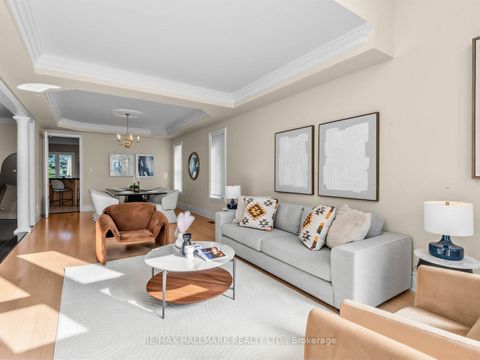 Photo 6 at 8 Ridgley Court, Bayview Hill, Richmond Hill