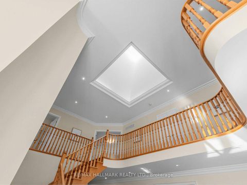 Photo 16 at 8 Ridgley Court, Bayview Hill, Richmond Hill