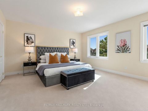 Photo 22 at 8 Ridgley Court, Bayview Hill, Richmond Hill
