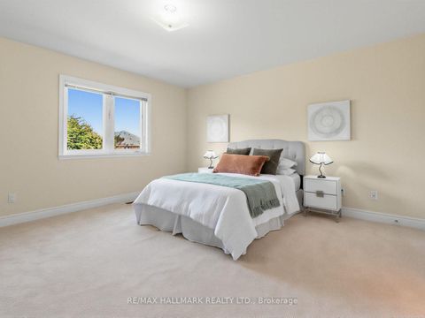 Photo 23 at 8 Ridgley Court, Bayview Hill, Richmond Hill