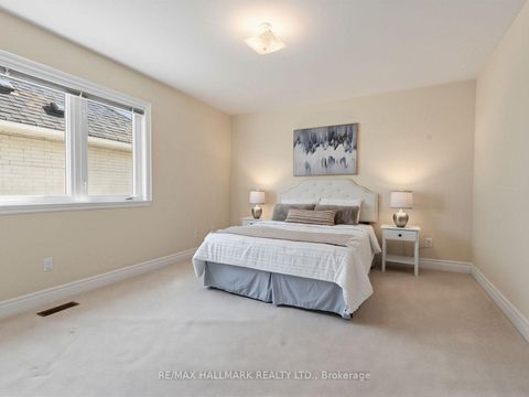 Photo 25 at 8 Ridgley Court, Bayview Hill, Richmond Hill