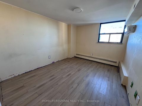 Photo 8 at 1903 - 390 DIXON Road, The Westway, Toronto