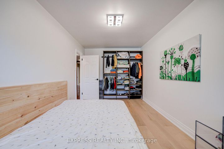 Photo 17 at 42 Gatehead Road, Bayview Village, Toronto