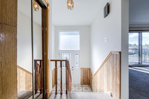 Photo 5 at 48 Debby Court, Pelmo Park W4, Toronto