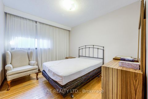 Photo 18 at 48 Debby Court, Pelmo Park W4, Toronto