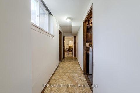 Photo 29 at 48 Debby Court, Pelmo Park W4, Toronto
