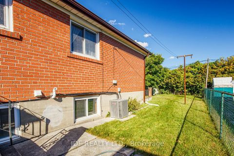 Photo 35 at 48 Debby Court, Pelmo Park W4, Toronto