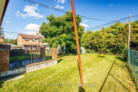 Photo 36 at 48 Debby Court, Pelmo Park W4, Toronto