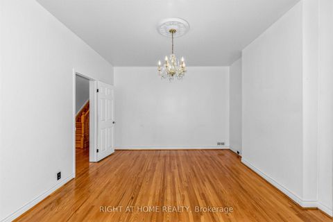 Photo 7 at 147 Dovercourt Road, Bellwoods, Toronto