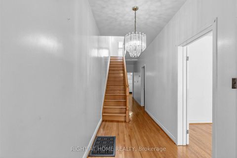 Photo 8 at 147 Dovercourt Road, Bellwoods, Toronto