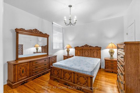 Photo 9 at 147 Dovercourt Road, Bellwoods, Toronto