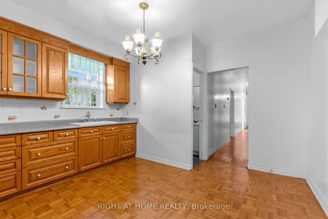 Photo 14 at 147 Dovercourt Road, Bellwoods, Toronto