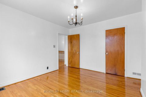 Photo 28 at 147 Dovercourt Road, Bellwoods, Toronto