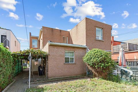 Photo 36 at 147 Dovercourt Road, Bellwoods, Toronto