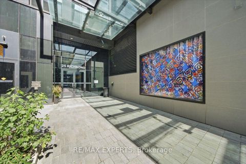 Photo 2 at 1815 - 25 Richmond Street E, Yonge Corridor, Toronto