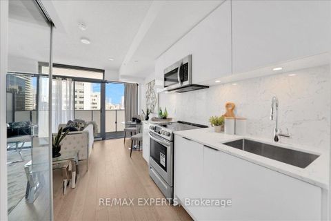 Photo 8 at 1815 - 25 Richmond Street E, Yonge Corridor, Toronto