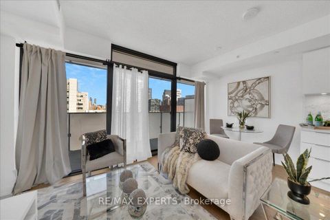 Photo 12 at 1815 - 25 Richmond Street E, Yonge Corridor, Toronto