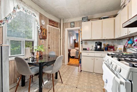 Photo 10 at 426 Woodfield Road, Coxwell, Toronto