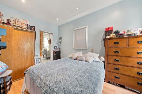 Photo 15 at 426 Woodfield Road, Coxwell, Toronto