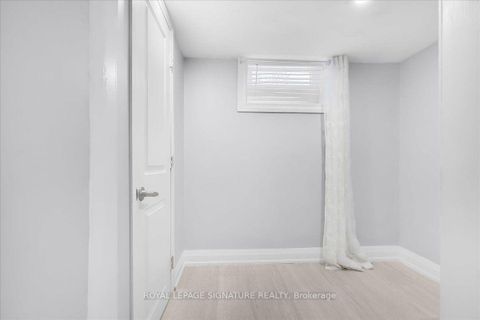 Photo 22 at 90A Bicknell Avenue, Eglinton West, Toronto