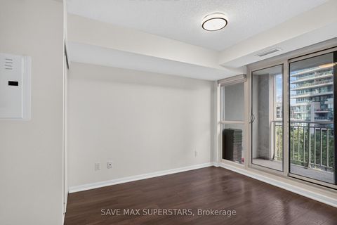 Photo 15 at 714 - 35 Bastion Street, Niagara, Toronto