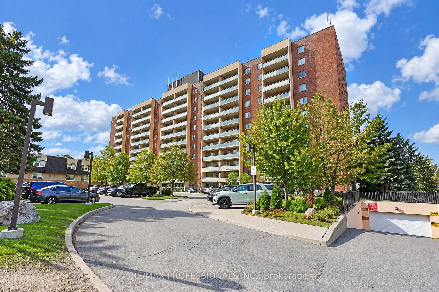 701 - 31 Four Winds Drive, York University Heights, Toronto 