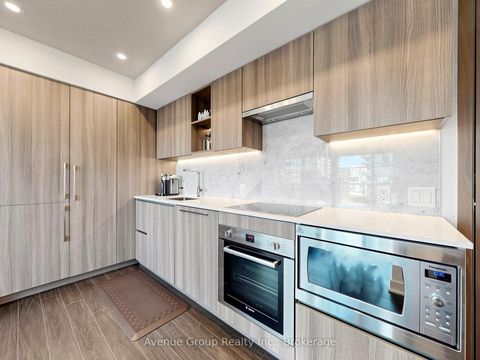 Photo 11 at 1105 - 19 Bathurst Street, Waterfront Communities C1, Toronto