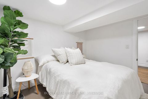 Photo 16 at 29 Blakley Avenue, Smythe, Toronto