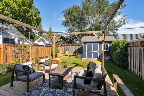 Photo 18 at 29 Blakley Avenue, Smythe, Toronto