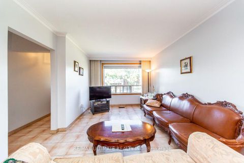 Photo 10 at 45 McRoberts Avenue, Davenport, Toronto