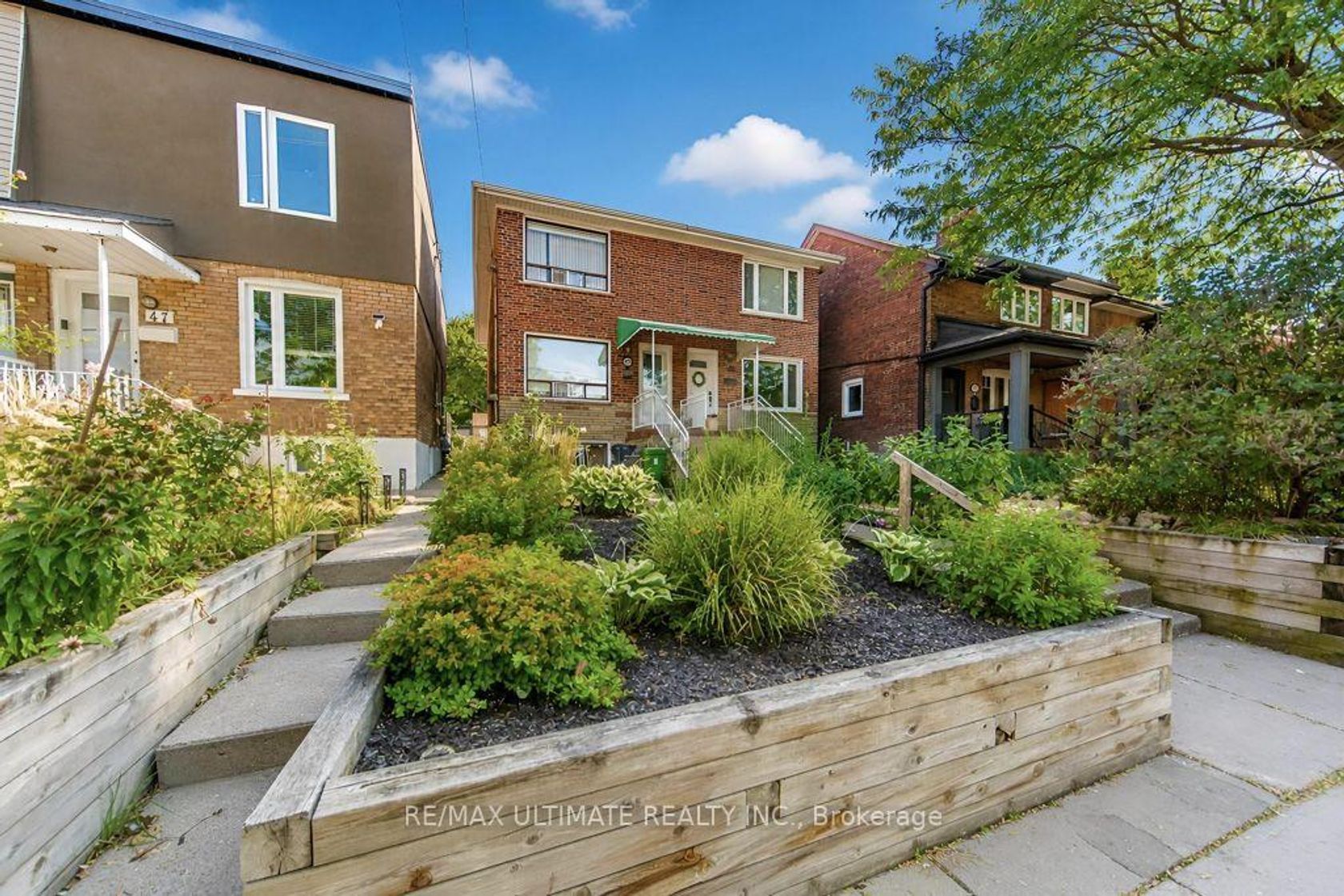 45 McRoberts Avenue, Davenport, Toronto 