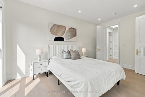 Photo 24 at 6 North Hills Terrace, Don Mills, Toronto