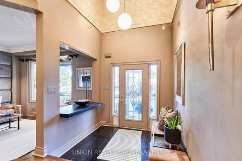 Photo 2 at 97 Beech Avenue, The Beaches, Toronto