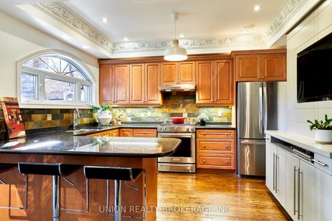 Photo 9 at 97 Beech Avenue, The Beaches, Toronto