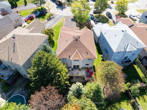 Photo 3 at 46 Bell Street, Ardagh, Barrie