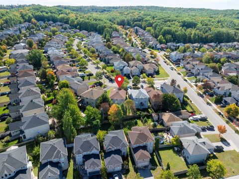Photo 5 at 46 Bell Street, Ardagh, Barrie
