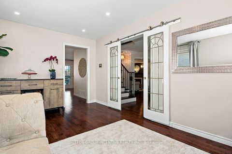 Photo 15 at 46 Bell Street, Ardagh, Barrie